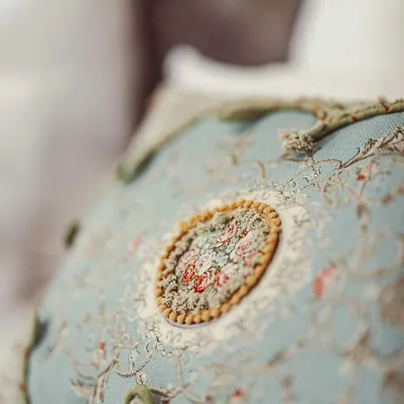 Appartamento Exklusive Arthur In Zentraler Bestlage Von Zeitz! Vollausgestattet, Fahrstuhl, Magenta-tv, Highspeed Wlan *