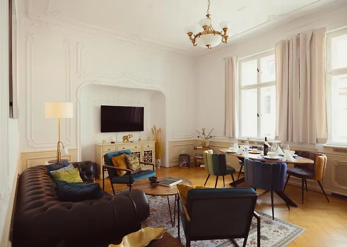 Exklusive Arthur In Zentraler Bestlage Von Zeitz! Vollausgestattet, Fahrstuhl, Magenta-tv, Highspeed Wlan Appartement Zeitz