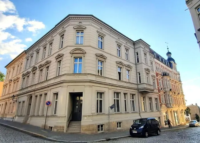 Exklusive Arthur In Zentraler Bestlage Von Zeitz! Vollausgestattet, Fahrstuhl, Magenta-tv, Highspeed Wlan Appartement Zeitz